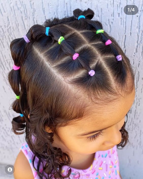 Penteado Infantil com Elásticos Coloridos