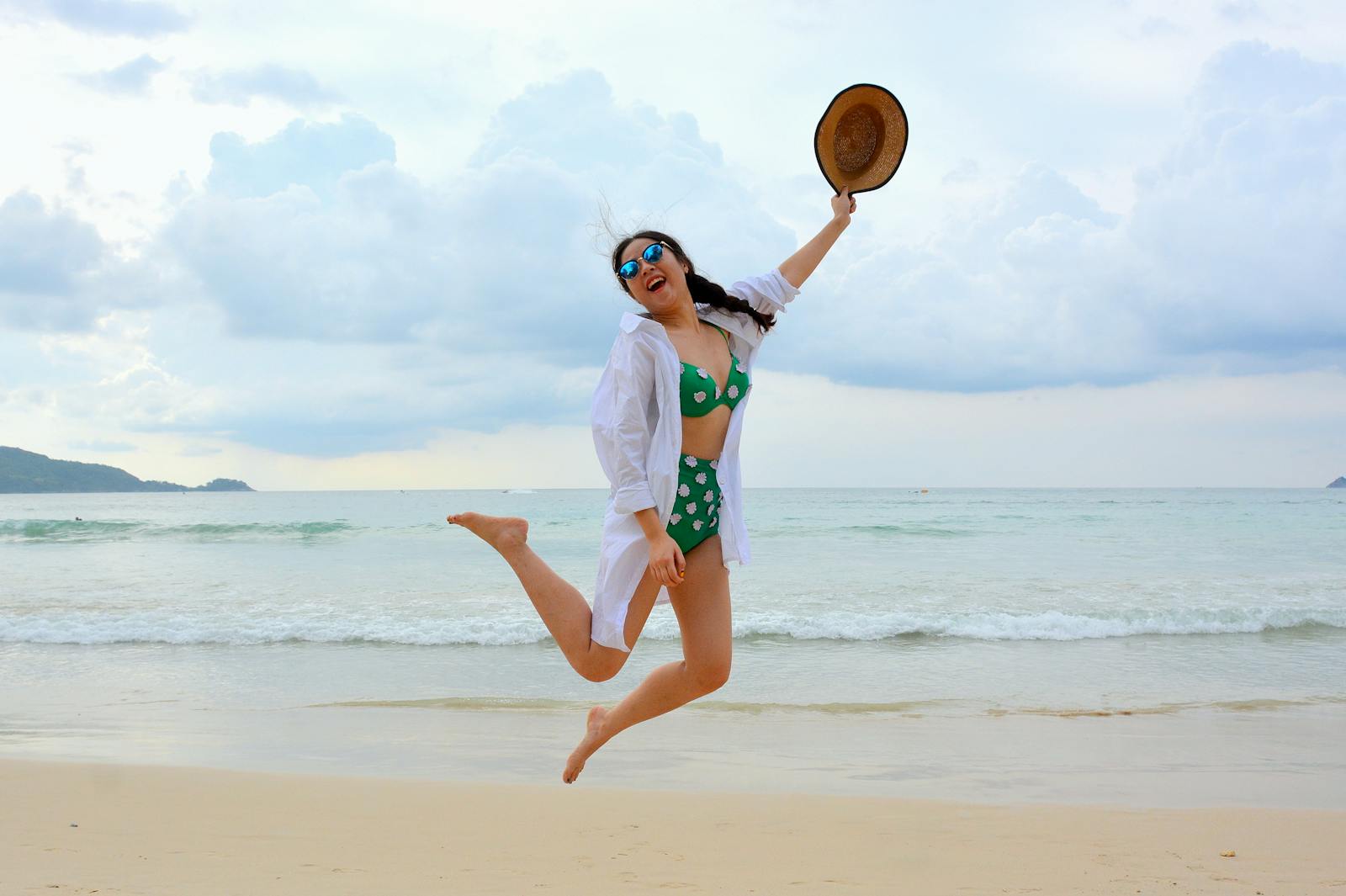 mulher na praia